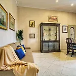 Garibaldi Apartment In Trastevere By Yourhost