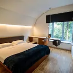 Black Hotel