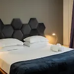 Black Hotel