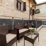 Mm Piramide Apartments