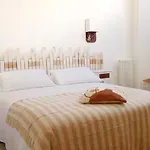 Vera Roma Suite&Apartment - Charming 3 Bedroom Apt - 20Min Walk From Colosseum