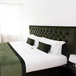 Home At Rome St. Peter Rooms&Apartment
