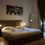 Lavinia Apartment In Trastevere