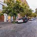Trastevere Suite Experience