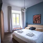 Domus Febo - Ottaviano Suites