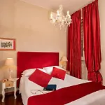 Avignonesi Suites - Ca Domus Collection
