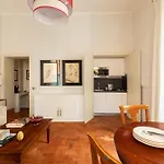 Pantheon Delightful Apartment