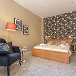 Ginevra Luxury New Classic Apartment Close Vatican