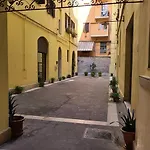 Domus Merulana Bed And Breakfast