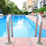 Laura Sweet Home Con Piscina