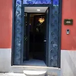 The Imperial Suite E The Bricks