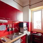 House Of Colours In Marconi, Roma
