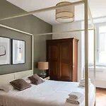 Piazza Navona Charming Apartment