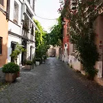 Tamara E Gerardina House In Trastevere
