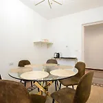 Sant\'Agnese Metro Apartment
