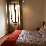 Piccolo Attico Con Splendida Vista - Casa Di Sofia
