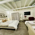 Apartment In The Heart Of Roma