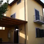 La Casa Di Olimpia - Rent A House