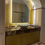 Exotic Elegant Roma