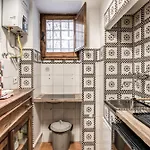 Maya Rhome Trastevere