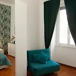 Three Sisters- La Casa Nel Cuore Di Roma