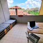 Modern Apartment - Starhouse