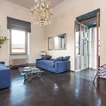 Iconic Apartment With Unique Colosseum View