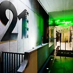 Twentyone Hotel