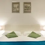 Aeterna Rooms Collection Guesthouse