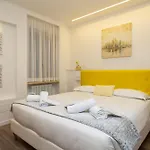 Many Days Apartments