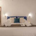 18 Ciancaleoni House