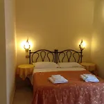Maison De Marta