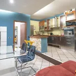Homehouse Giulio Cesare-San Pietro