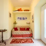 Cipro Tiny House