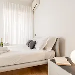 Bbhome Bright And Elegant Metro Libia High Floor Flat