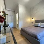 Romoli Rooms And Suites