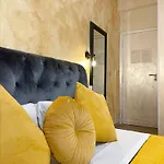 Romoli Rooms And Suites
