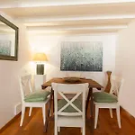 Spanish Steps Splendid Apartment