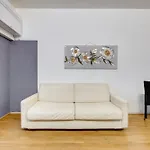 Vivilo Collection - Statonia Design Apartment