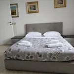 Amoroma Home