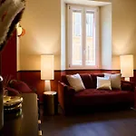 Maison Luxury Pantheon