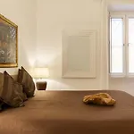 Next To Vatican Museum Luxury Flat