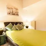 Campo Dei Fiori Nest Apartment