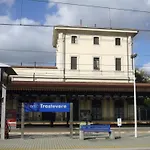 Simon\'S House