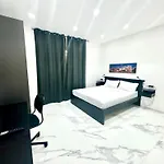 Licheni R-Home