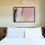 Hotel Caprice