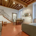 Ciambella Arch Apartment For 6 People @Largo Argentina