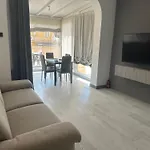 Roby S House