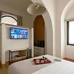 La Corte Dei Panni
