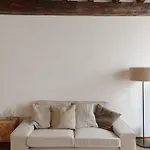 Classic And Chic Apartments In Trastevere